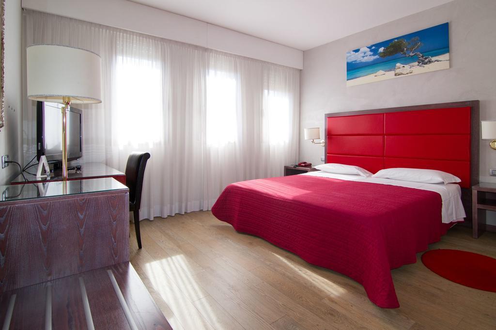 Hotel Alan Анцола дел'Емилия Екстериор снимка